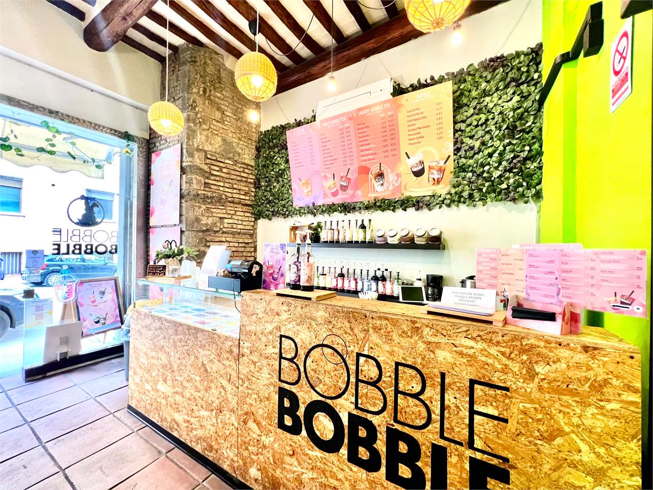 Gewerbliche Immobilie in Pistoia, Italy 20m², Nr. 51250