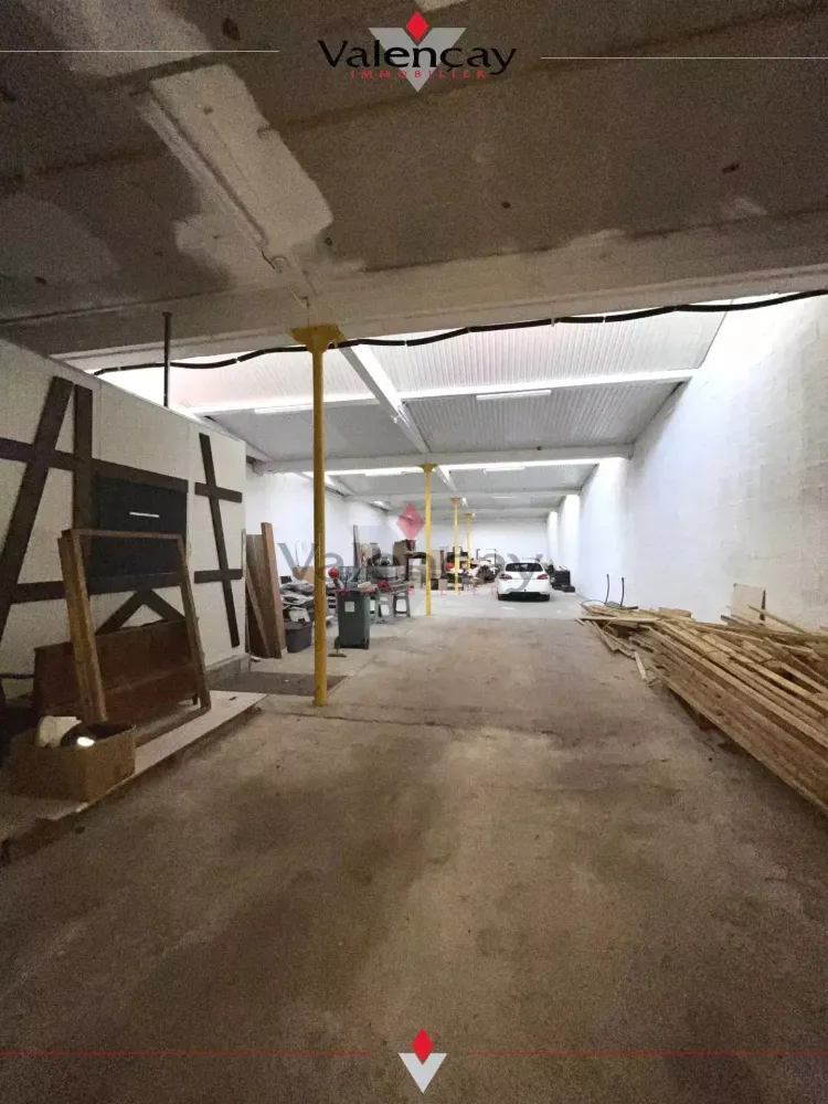 1-salle Entrepôt à Mulhouse, France No. 86213