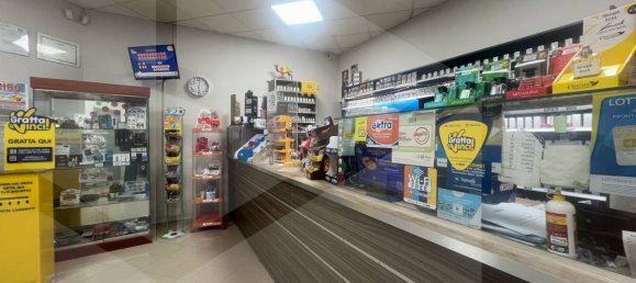 Propiedad comercial en Cerignola, Italy No. 229668 3