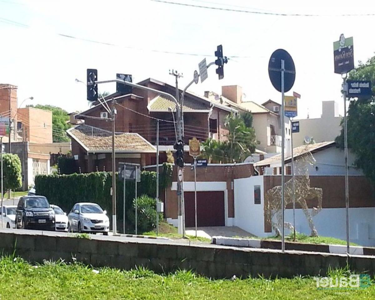 Дом с 4 спальнями в Сан-Паулу, Бразилия № 527192