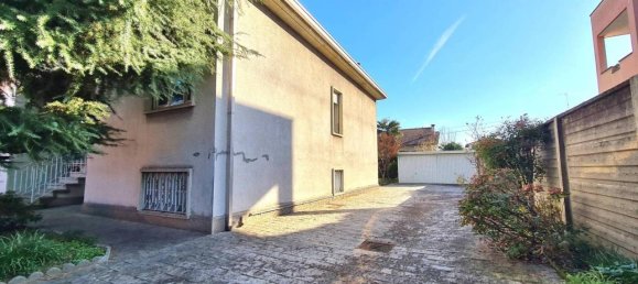 6-salle Villa à San Giorgio su Legnano, Italy No. 29765 7