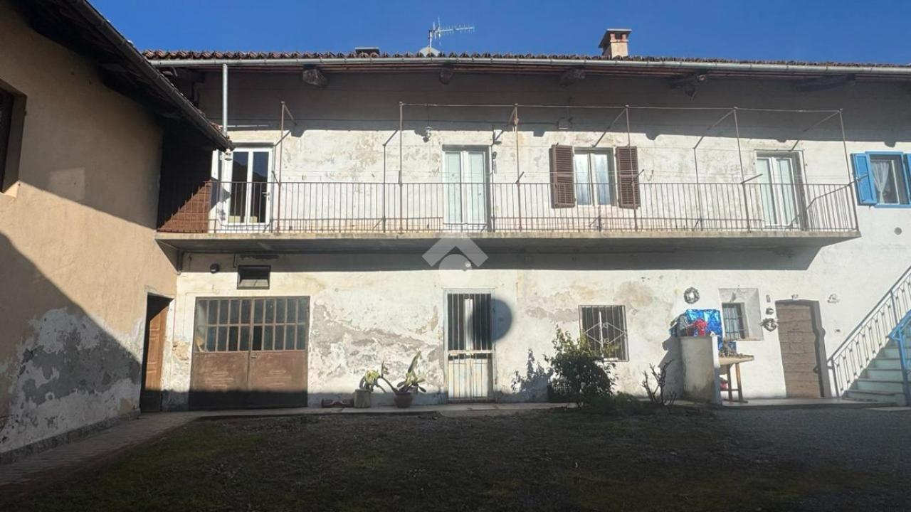 6-salle Maison à Verzuolo, Italy No. 33159