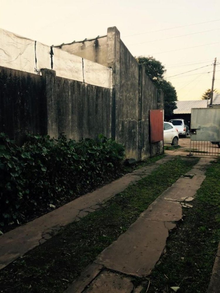 2 bedrooms House in Malvinas Argentinas, Argentina No. 9899