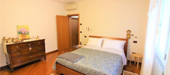 4 rooms Villa in Rovolon, Italy No. 19350 8