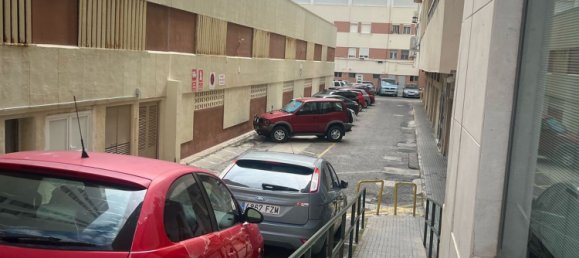 Garage in Cadiz, Spain No. 163126 7