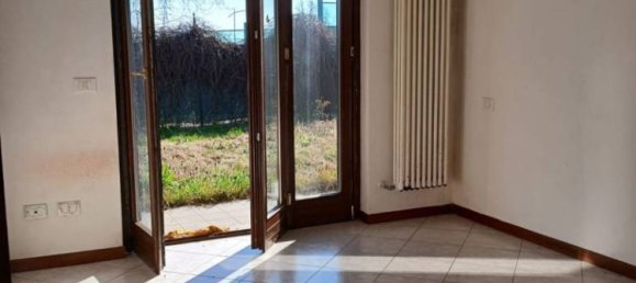 Квартира с 2 спальнями в Ломаццо, Италия № 185080 8