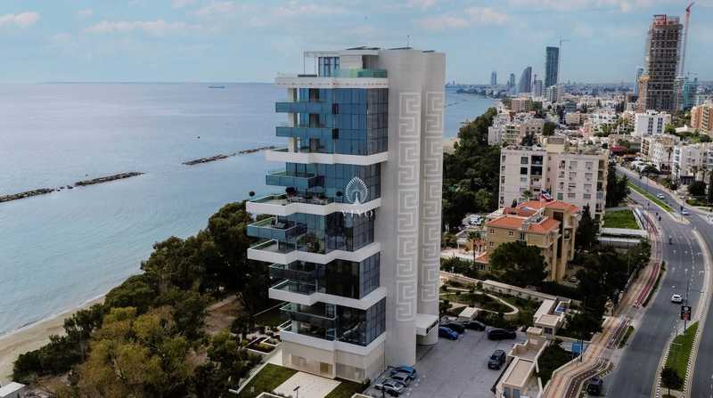 4 bedrooms Apartment in Agios Tychonas, Cyprus No. 19418