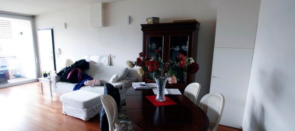 5 rooms Apartment in Colle di Val d'Elsa, Italy No. 196021 4