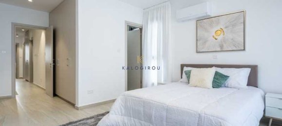 Коммерческая недвижимость с 4 спальнями в Ларнака, Кипр № 18554 12