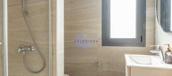 Коммерческая недвижимость с 4 спальнями в Ларнака, Кипр № 18554 9