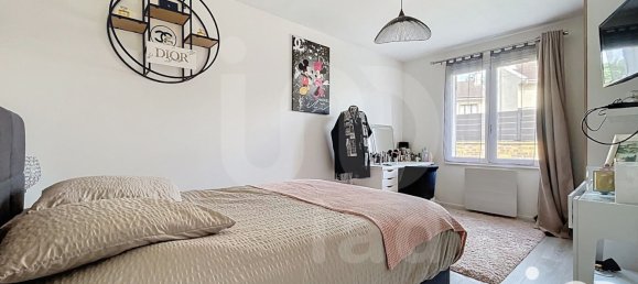 5 rooms House in Pontault-Combault, France No. 296369 7