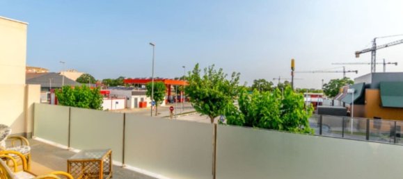 Casa de 3 dormitorios en Alicante, Spain No. 187974 23