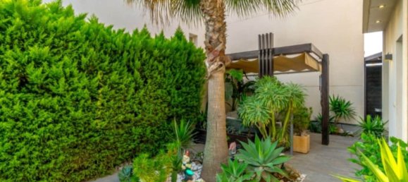 Casa de 3 dormitorios en Alicante, Spain No. 187974 5