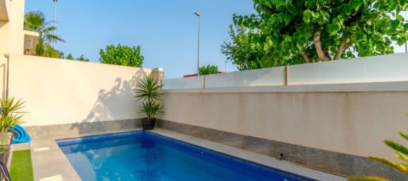 Casa de 3 dormitorios en Alicante, Spain No. 187974 4