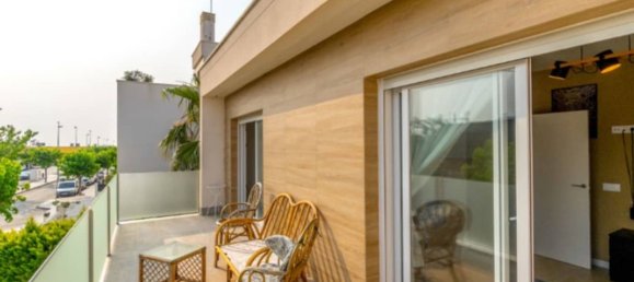 Casa de 3 dormitorios en Alicante, Spain No. 187974 24