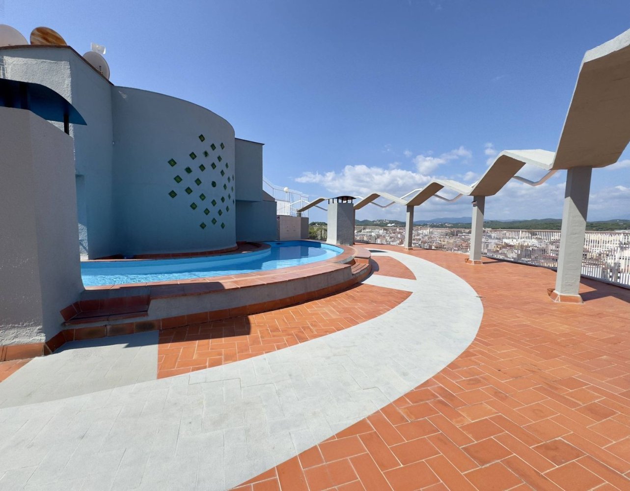 2 bedrooms Apartment in Lloret de Mar, Spain No. 186011