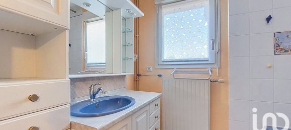 5 bedrooms House in Devecey, France No. 201634 58