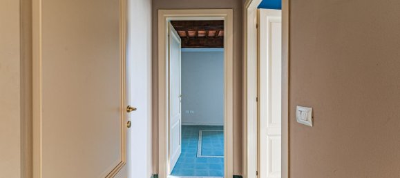 4 bedrooms Apartment in Lucca, Italy No. 352972 25