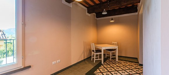 4 bedrooms Apartment in Lucca, Italy No. 352972 14
