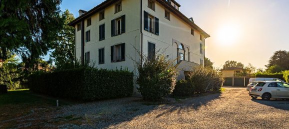 4 bedrooms Apartment in Lucca, Italy No. 352972 5
