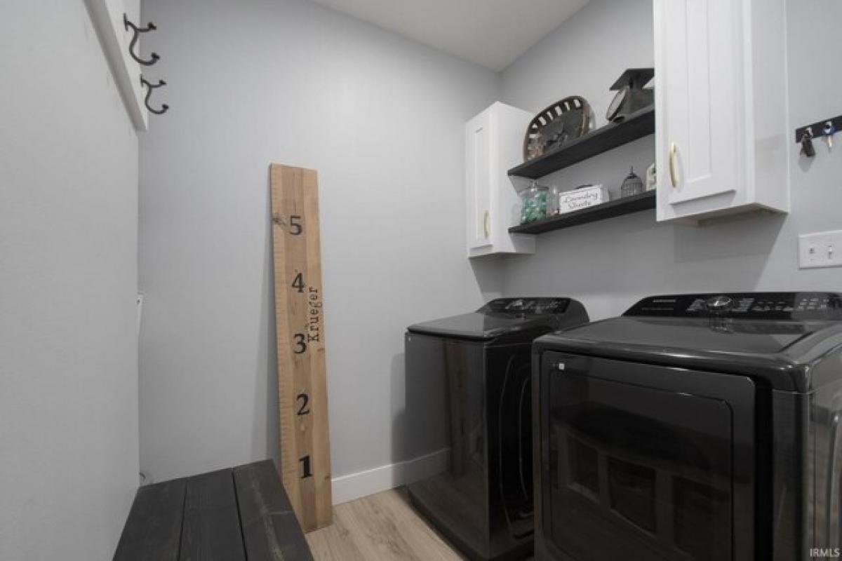 6 bedrooms House in Winona Lake, USA No. 381631