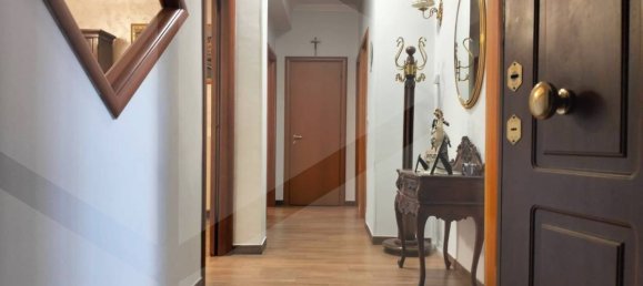 2 bedrooms Apartment in San Severo, Italy No. 18435 9