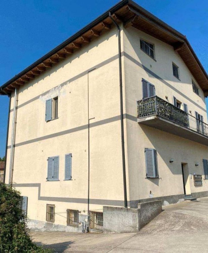 Studio in Tavazzano con Villavesco, Italy No. 116304