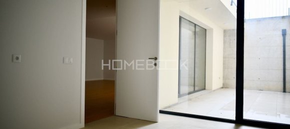 3 bedrooms House in Palmeira, Portugal No. 39030 18