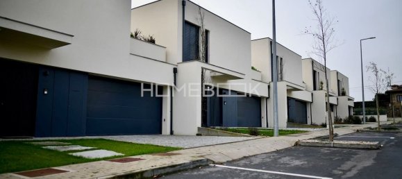 3 bedrooms House in Palmeira, Portugal No. 39030 31