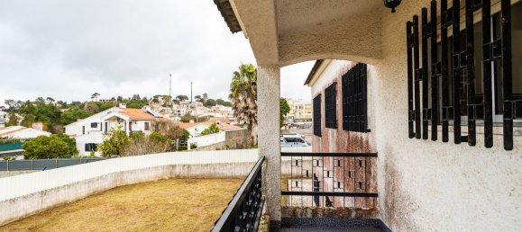 4 bedrooms House in Sesimbra, Portugal No. 146437 16