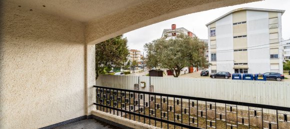 4 bedrooms House in Sesimbra, Portugal No. 146437 7