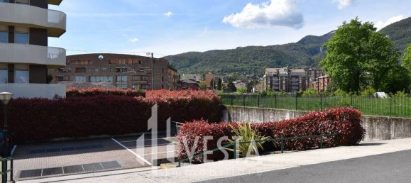 Garaje en Erba, Italy 23 m² No. 362343 5