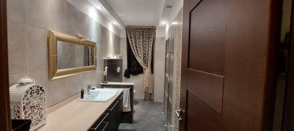 5 rooms Duplex in Montechiarugolo, Italy No. 173621 12