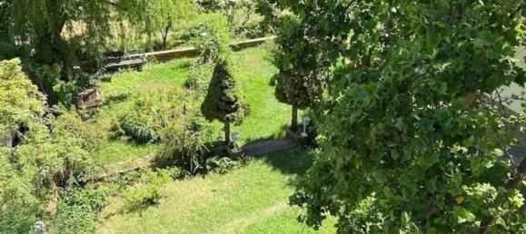 Edificio en Granada, Spain 1909 m² No. 150725 47