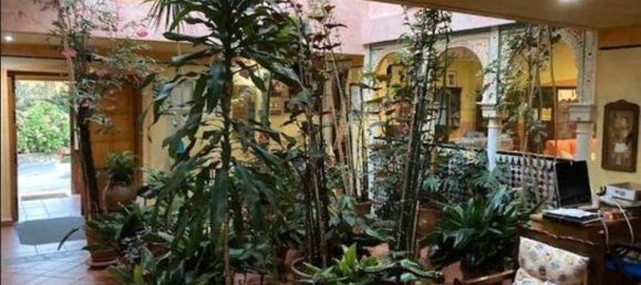 Edificio en Granada, Spain 1909 m² No. 150725 31