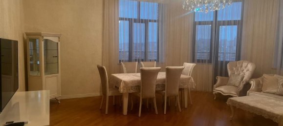 Apartamento de 3 dormitorios en Nasimi, Azerbaijan No. 1762 15