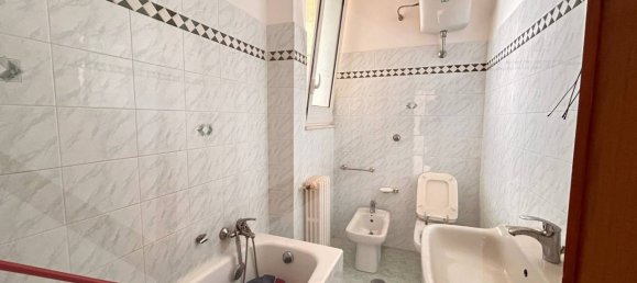 3-salle Appartement à Bitetto, Italy No. 27256 3