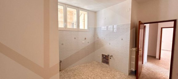 3-salle Appartement à Bitetto, Italy No. 27256 8