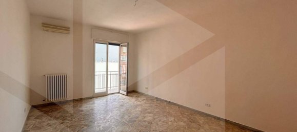 3-salle Appartement à Bitetto, Italy No. 27256 16