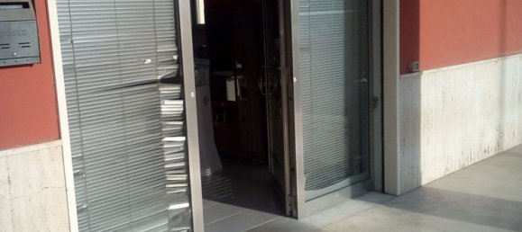 Gewerbliche Immobilie in Caltanissetta, Italy 79m², Nr. 255411 3