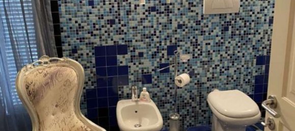 7غرفة شقة في Trino, Italy رقم 13365 13