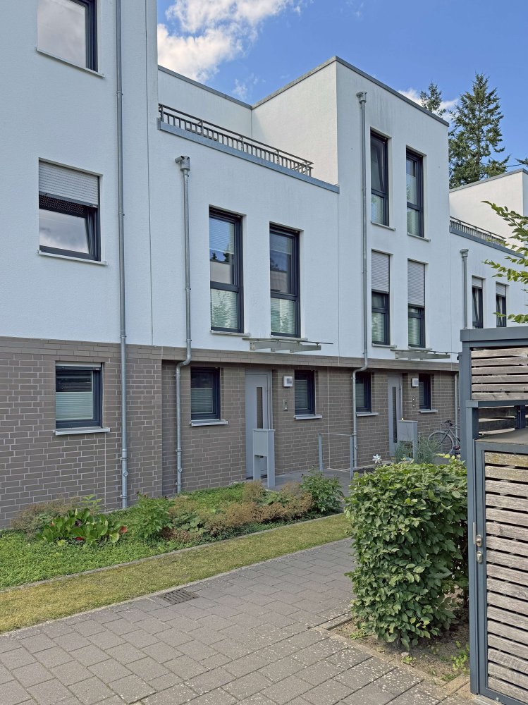 Adosado de 3 dormitorios en Segeberg, Germany No. 274642