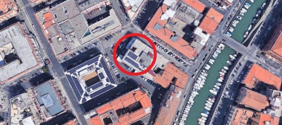 1921m² Office in Livorno, Italy No. 376308 8