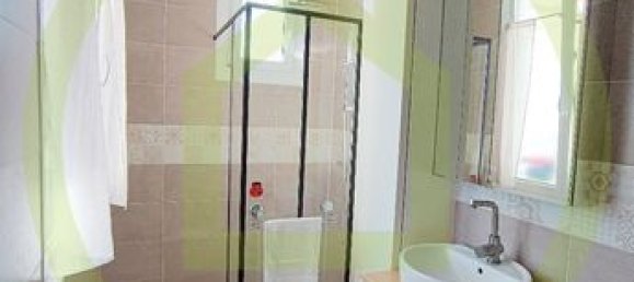 5 Schlafzimmer Haus in Sarcelles, France, Nr. 301787 8