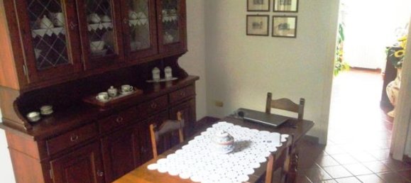 5 rooms Apartment in San Lorenzello, Italy No. 253523 3