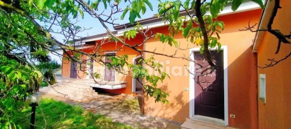 3 bedrooms Villa in Rimini, Italy No. 320445 5