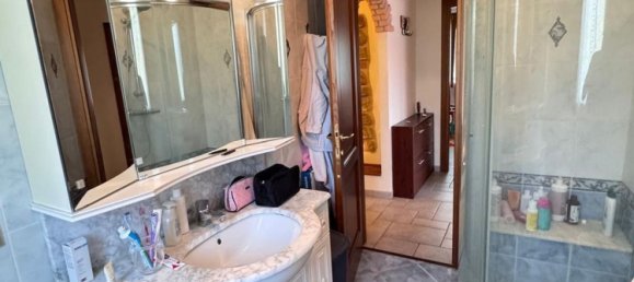 Casa de 5 dormitorios en Vaiano, Italy No. 336013 14