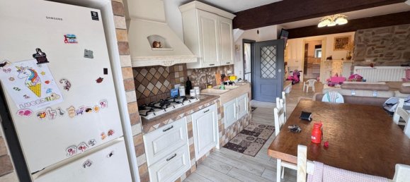 Casa de 5 dormitorios en Vaiano, Italy No. 336013 4