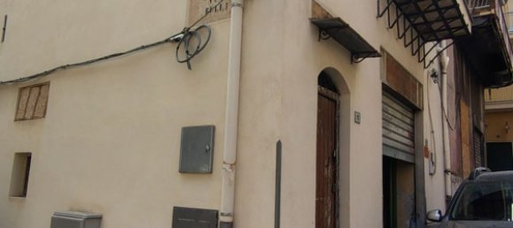 Garaje en Bagheria, Italy 55 m² No. 289386 2