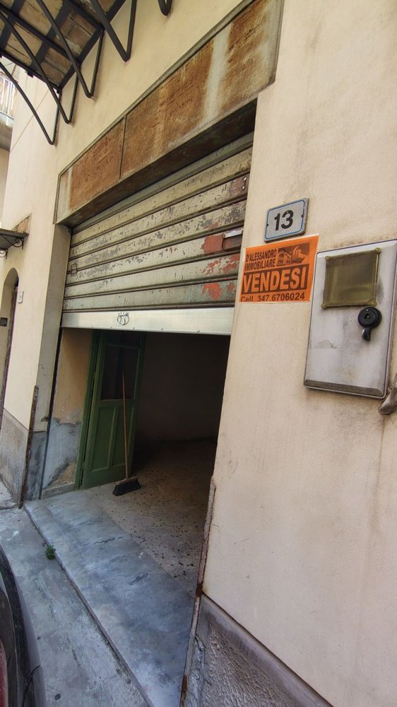 Garaje en Bagheria, Italy 55 m² No. 289386